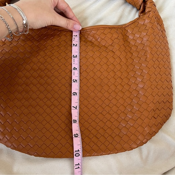 Melie Bianco Woven Tan Bag - Picture 7 of 9